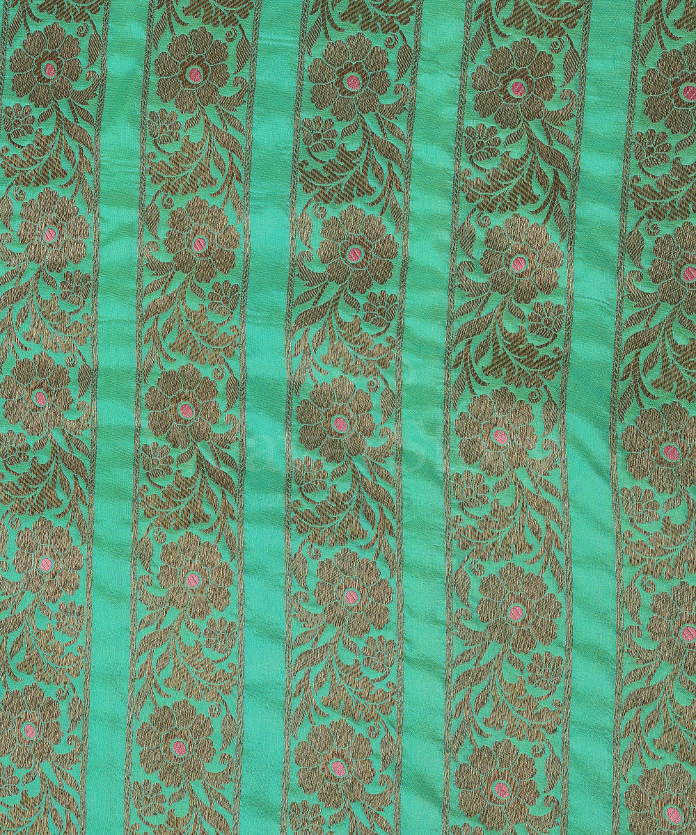 Handloom_Sea_Green_Pure_Katan_Silk_Antique_Zari_Banarasi_Lehenga_With_Pink_Meena_WeaverStory_06