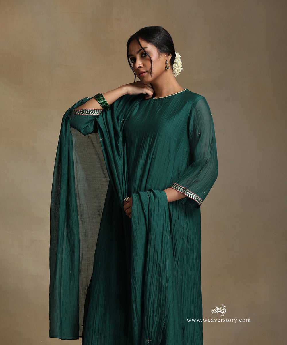 Teal_Hand_Embroidered_Pure_Chanderi_Kurta_With_Pants_And_Dupatta_WeaverStory_01