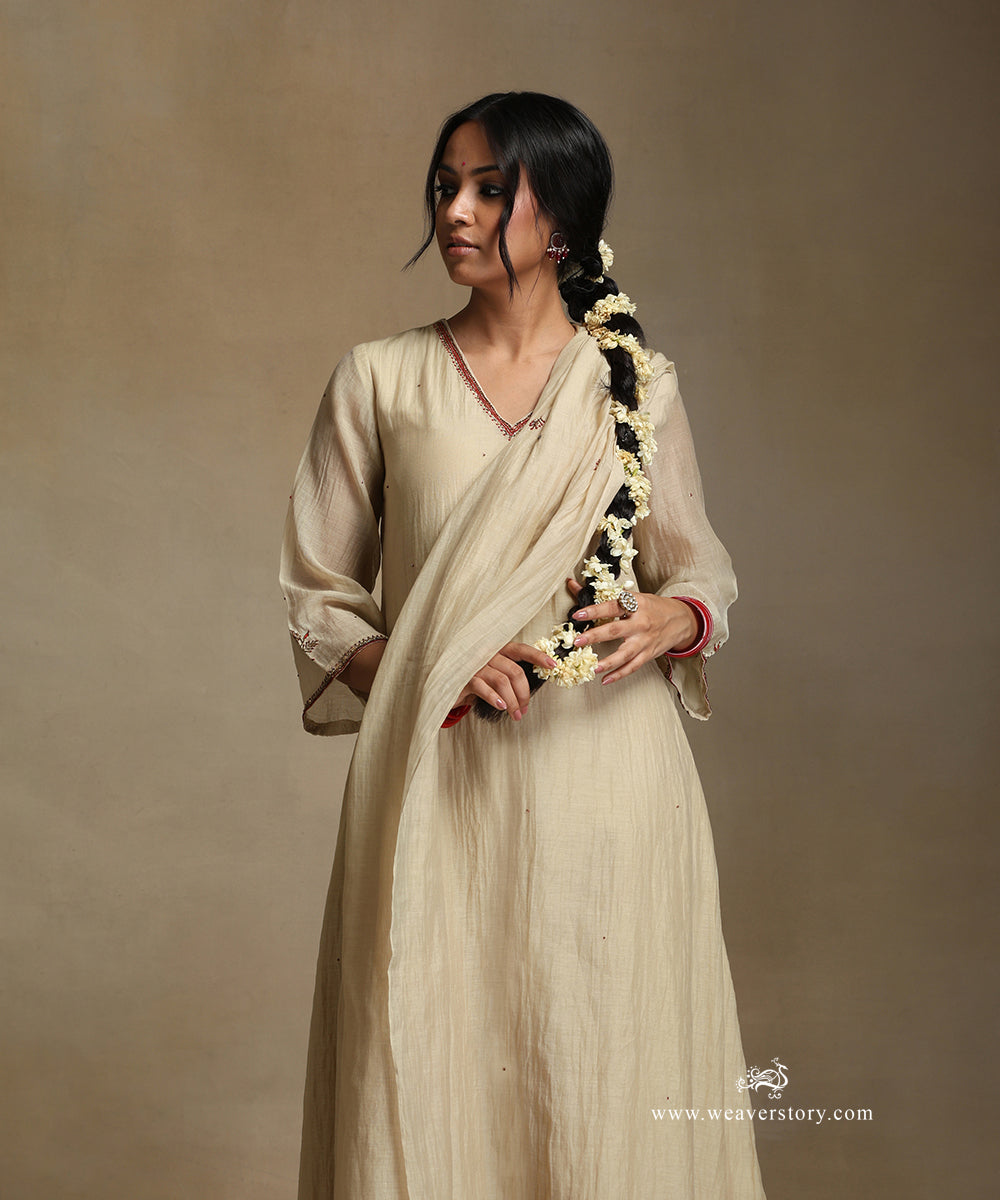 Ivory_Hand_Embroidered_Pure_Chanderi_Kurta_With_Pants_And_Dupatta_WeaverStory_01