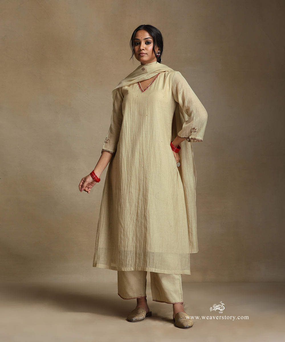 Ivory_Hand_Embroidered_Pure_Chanderi_Kurta_With_Pants_And_Dupatta_WeaverStory_02