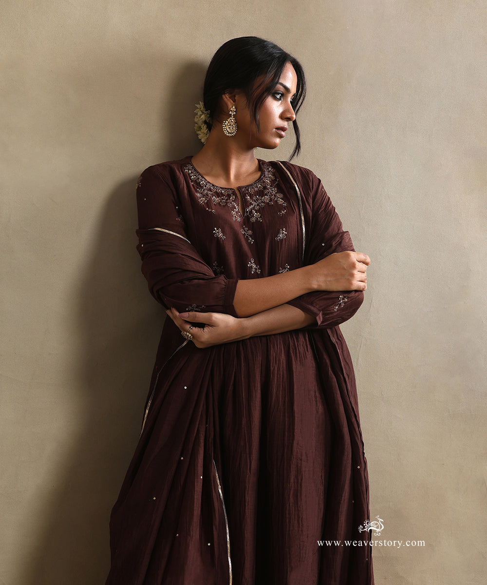 Brown_Hand_Embroidered_Notched_Neck_Front_Gathered_Pure_Chanderi_Kurta_With_Pants_And_Dupatta_WeaverStory_01