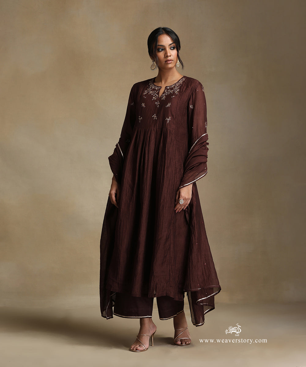 Brown_Hand_Embroidered_Notched_Neck_Front_Gathered_Pure_Chanderi_Kurta_With_Pants_And_Dupatta_WeaverStory_02