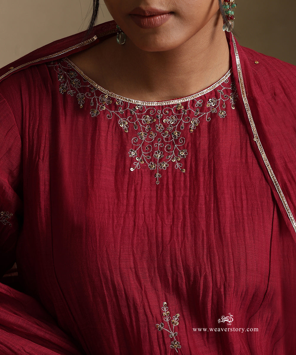 Red_Hand_Embroidered_Round_Neck_A-Line_Pure_Chanderi_Kurta_With_Pants_And_Dupatta_WeaverStory_07