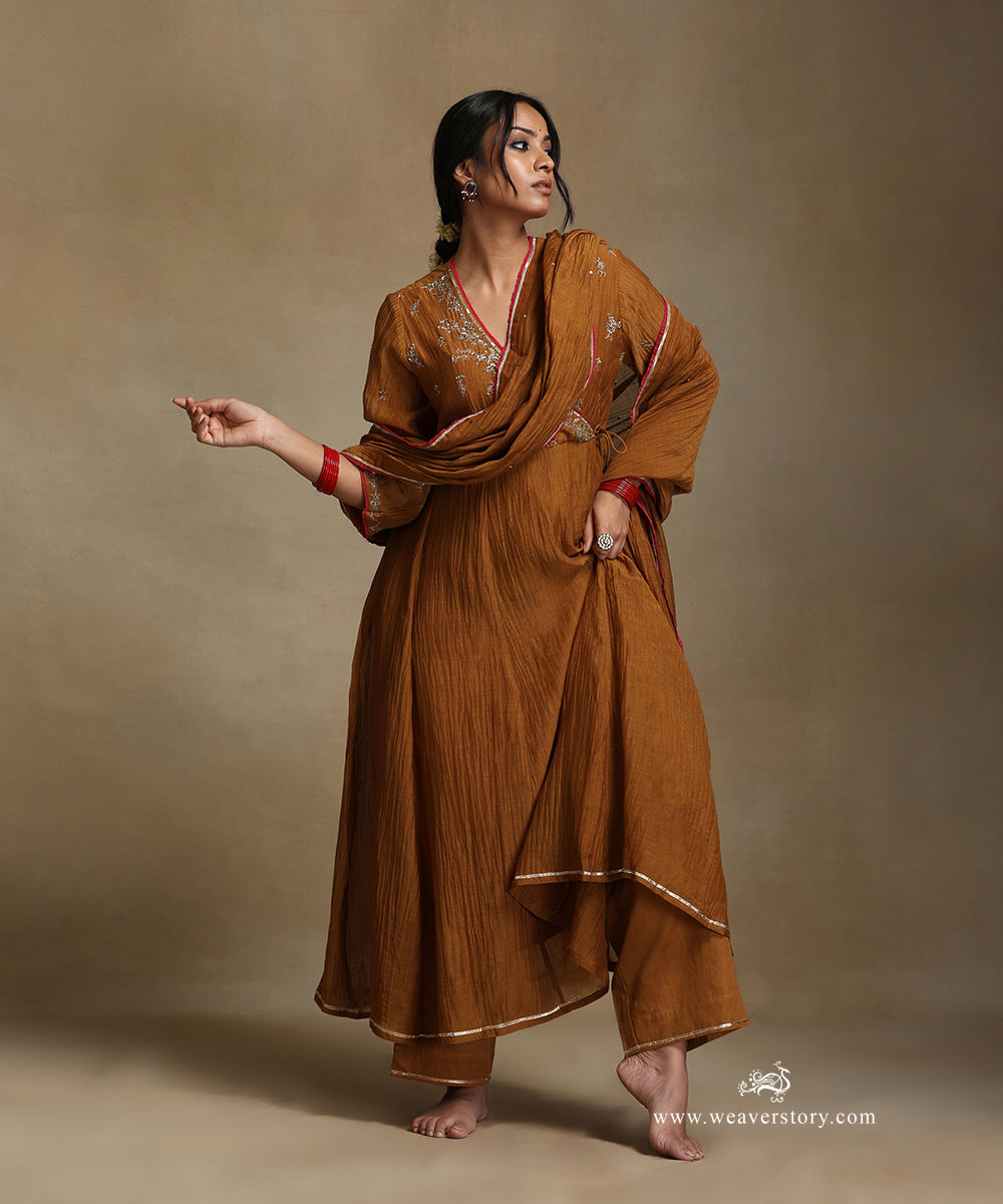 Mustard_Yellow_Hand_Embroidered_V-Neck_Pure_Chanderi_Angrakha_Kalidar_Kurta_With_Pants_And_Dupatta_WeaverStory_04