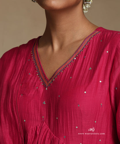 Pink_Hand_Embroidered_Pure_Chanderi_Kurta_With_Pants_And_Dupatta_WeaverStory_07