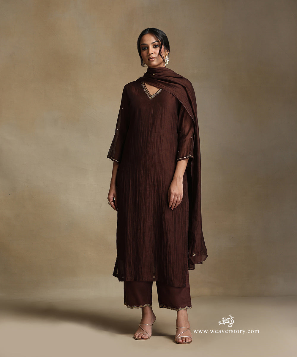 Brown_Hand_Embroidered_Pure_Chanderi_Kurta_With_Pants_And_Dupatta_WeaverStory_02