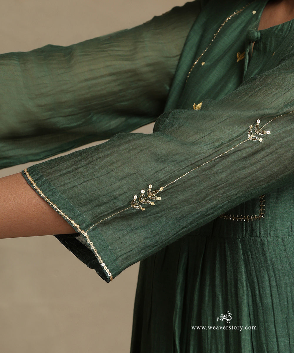 Green Hand Embroidered Pure Chanderi Kurta With Pants And Dupatta