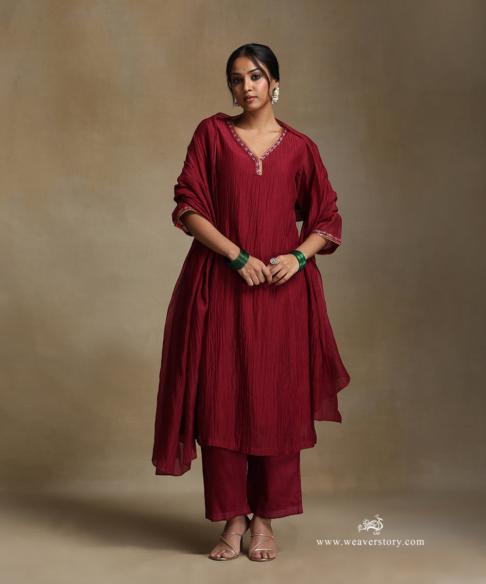 Red_Hand_Embroidered_Pure_Chandri_Kurta_With_Pants_And_Dupatta_WeaverStory_02