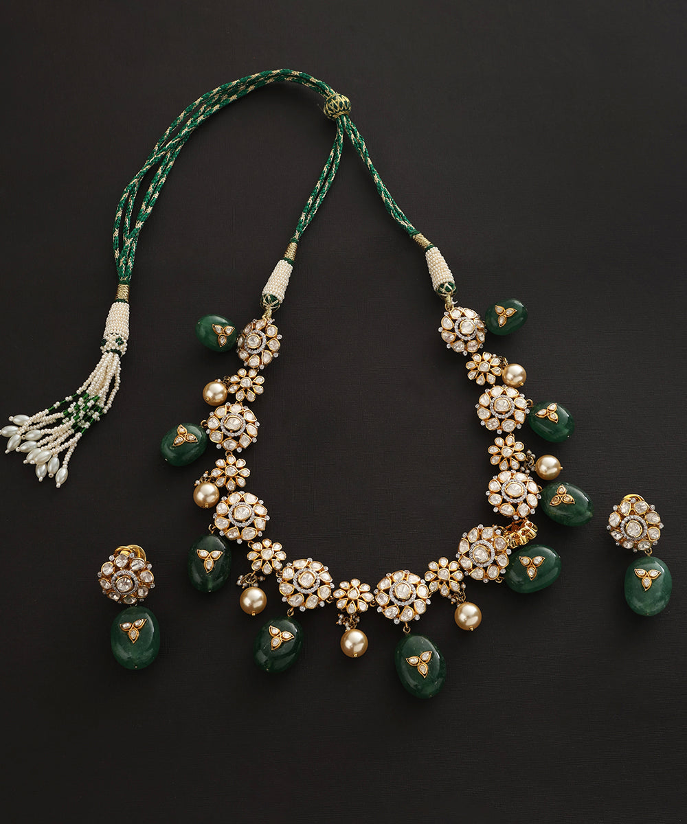 Rishi_Handcrafted_Pure_Silver_Necklace_Set_With_Moissanite_Polki_And_Emeralds_WeaverStory_02