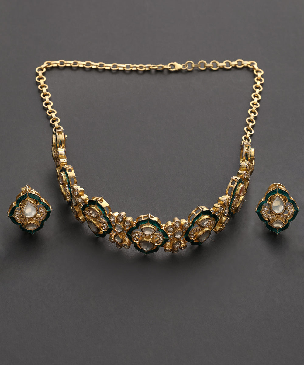 Padmika_Emerald_Green_Meenakari_Kundan_Choker_Set_WeaverStory_02