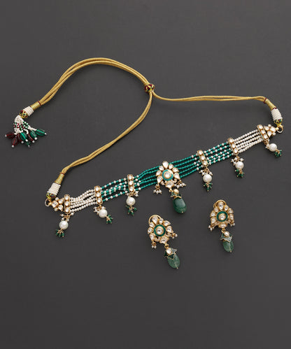 Haritprabha_Green_Beaded_Kundan_Choker_Set_WeaverStory_02