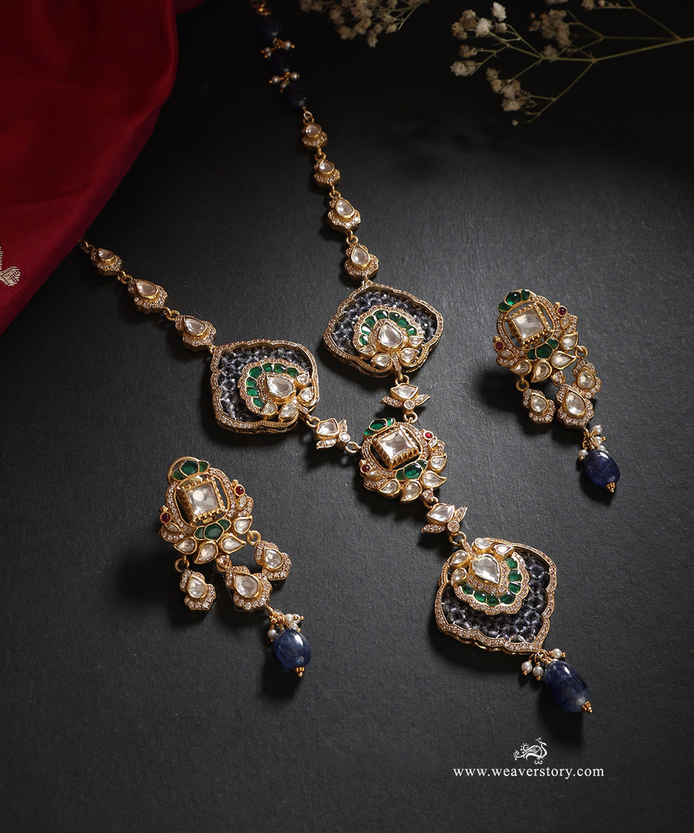 Kiara_Handcrafted_Silver_Necklace_Set_With_Meenakari_Jadau_Work_WeaverStory_01