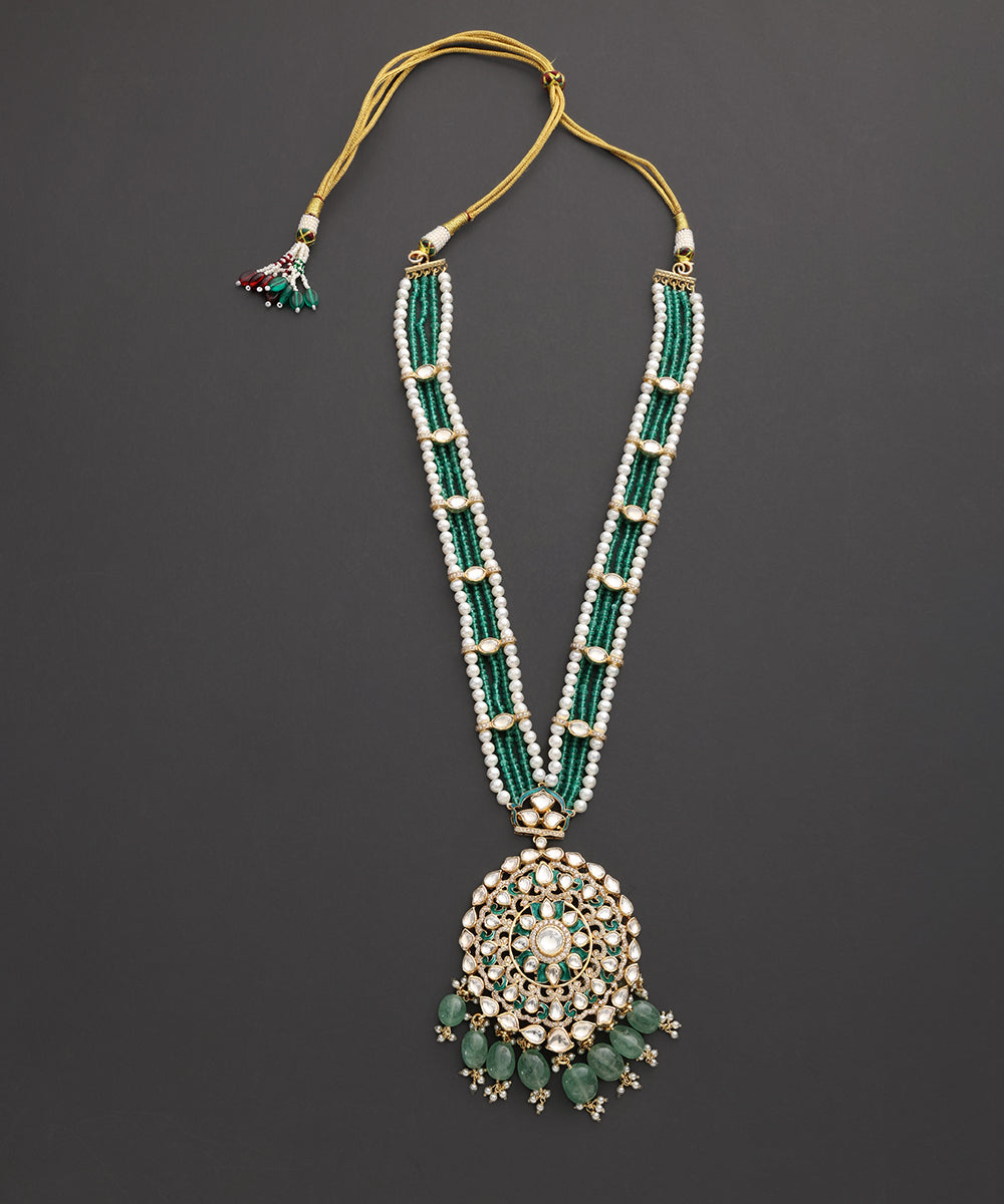 Sabz_Mehr_Kundan_Haar_with_Green_Beads_&amp;_Pearl_Detailing_WeaverStory_02