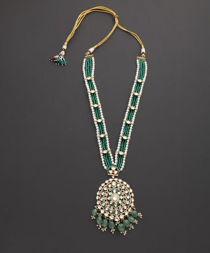 Sabz_Mehr_Kundan_Haar_with_Green_Beads_&amp;_Pearl_Detailing_WeaverStory_02