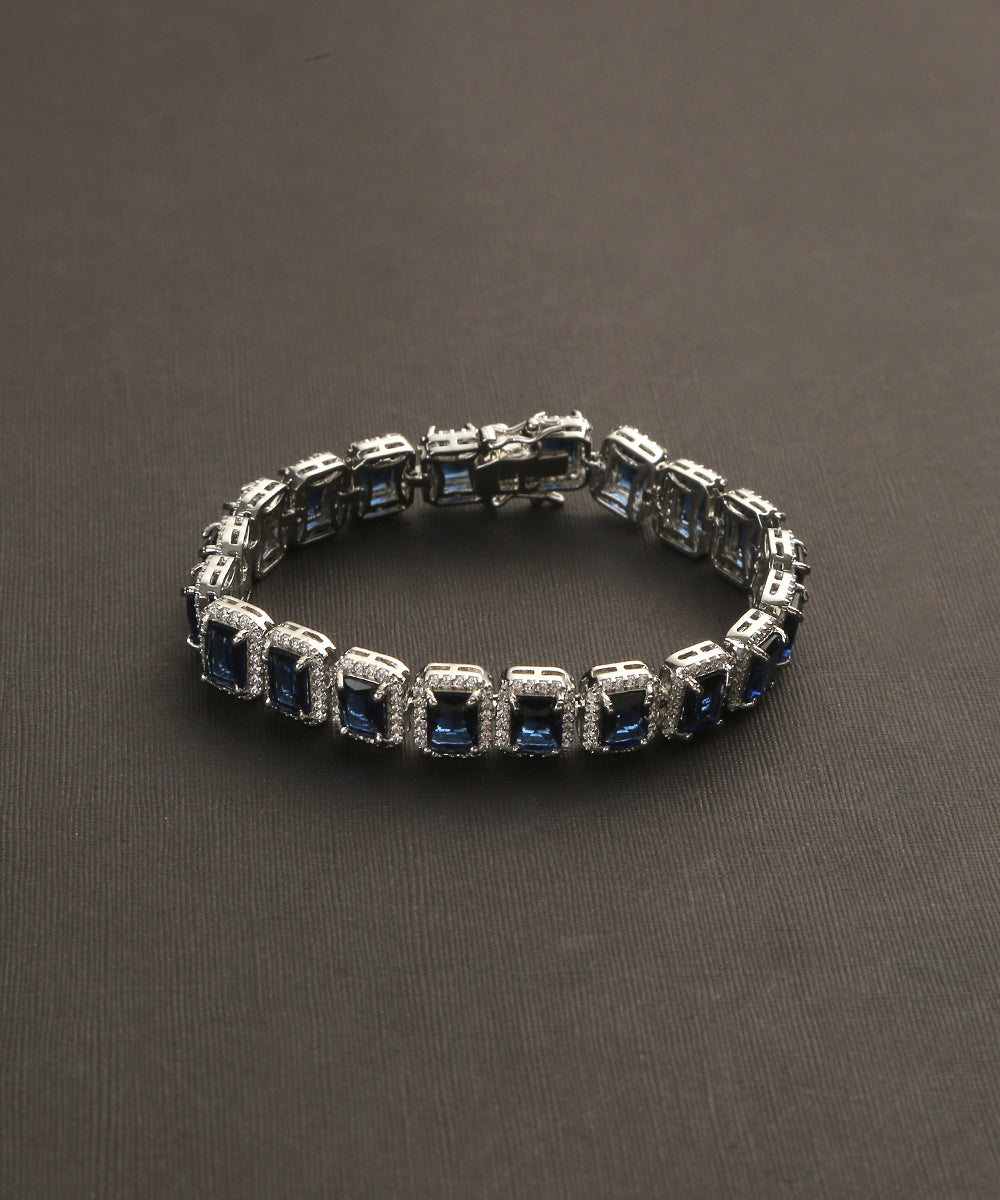 Syha_Handcrafted_Bracelet_With_Blue_Semi_Precious_Stones_WeaverStory_02