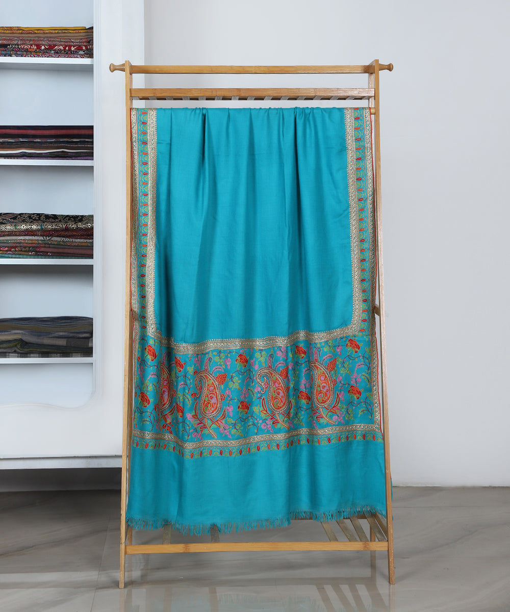 Turquoise_Handwoven_Pure_Pashmina_Shawl_With_Kaani_Weave_Mughal_Motifs_On_Palla_WeaverStory_02