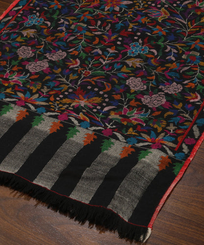 Black_Handwoven_Pure_Pashmina_Shawl_With_All_Over_Kani_Weave_WeaverStory_03