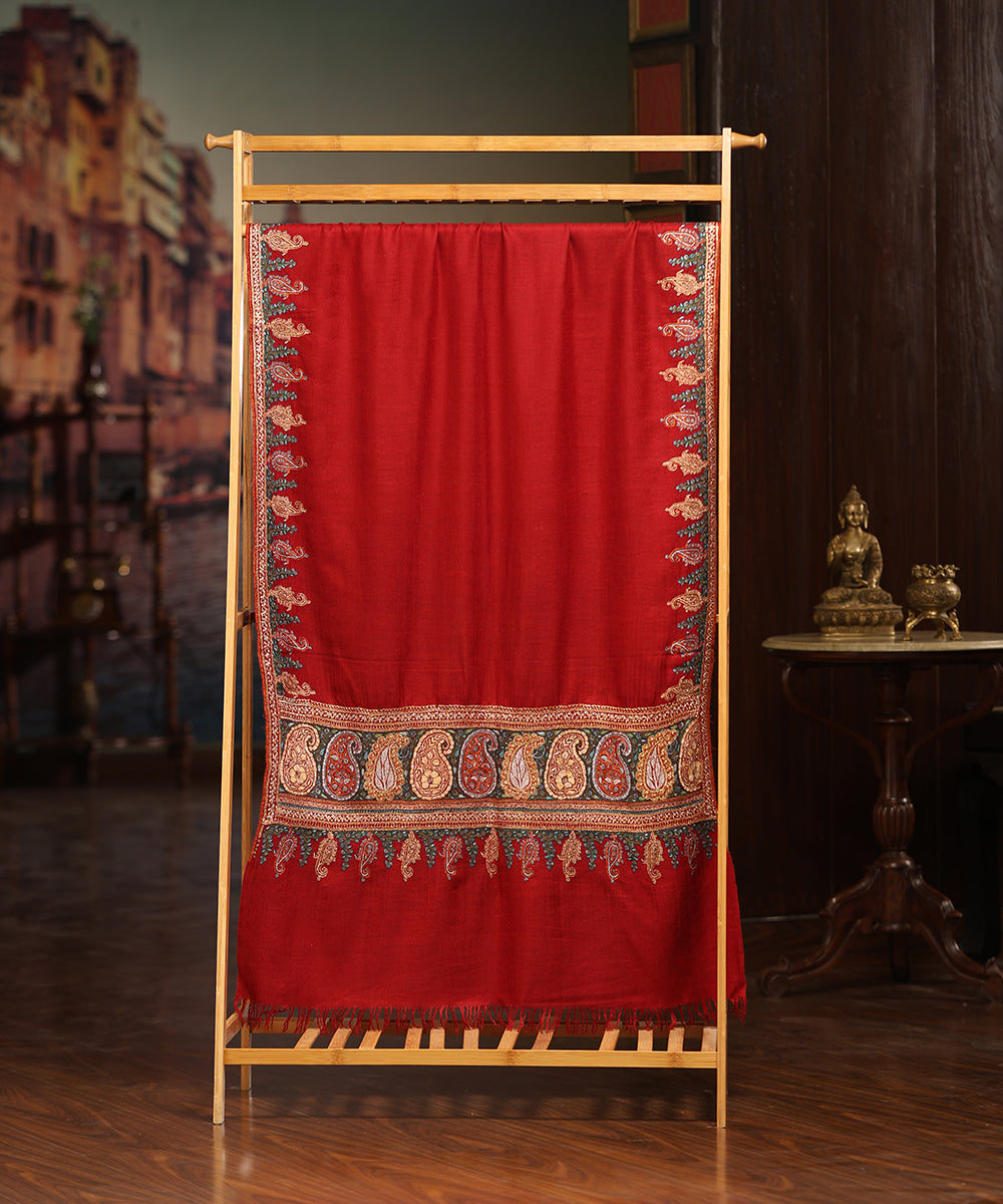 Red_Handwoven_Pure_Pashmina_Shawl_With_Sozni_Kari_Embroidery_And_Tilla_Highlights_WeaverStory_01
