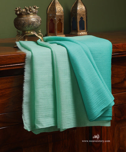 Green_Ombre_Handwoven_Semi_Pure_Pashmina_Stole_WeaverStory_01