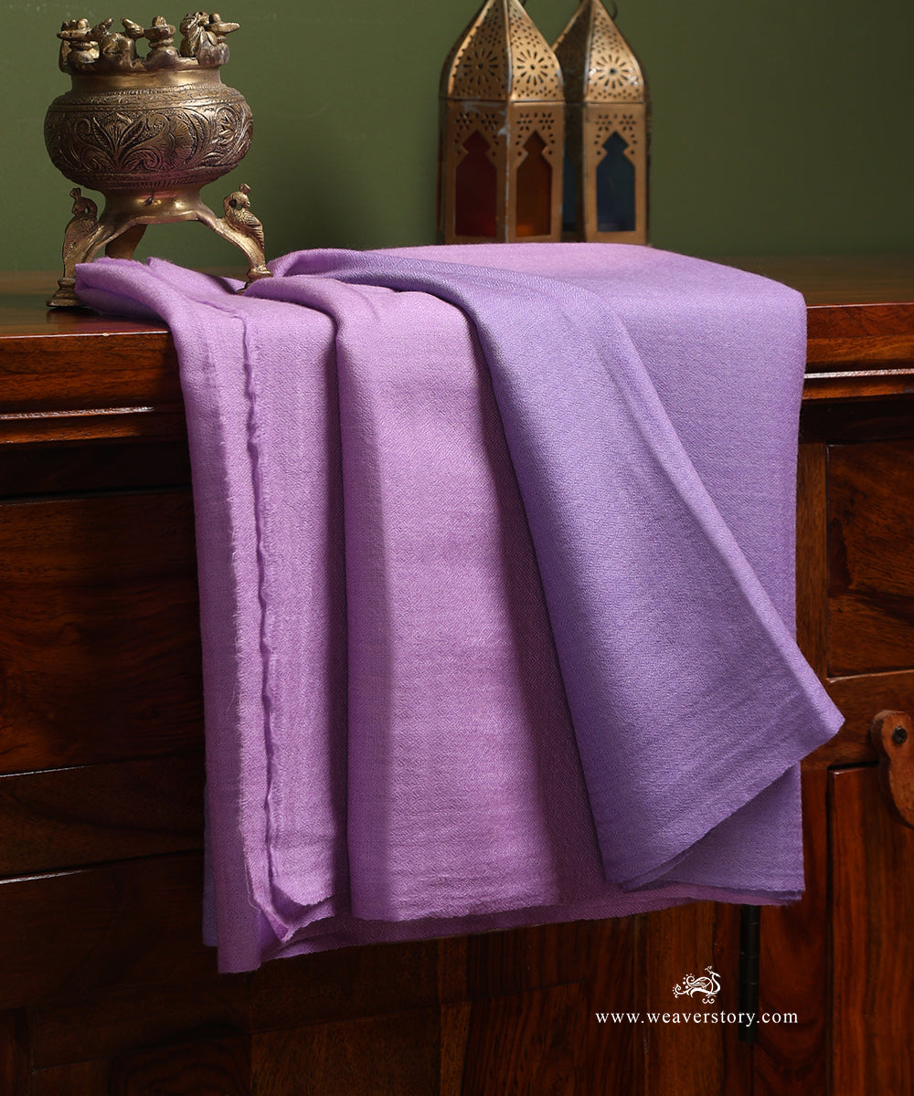 Purple_Ombre_Handwoven_Semi_Pure_Pashmina_Stole_WeaverStory_01