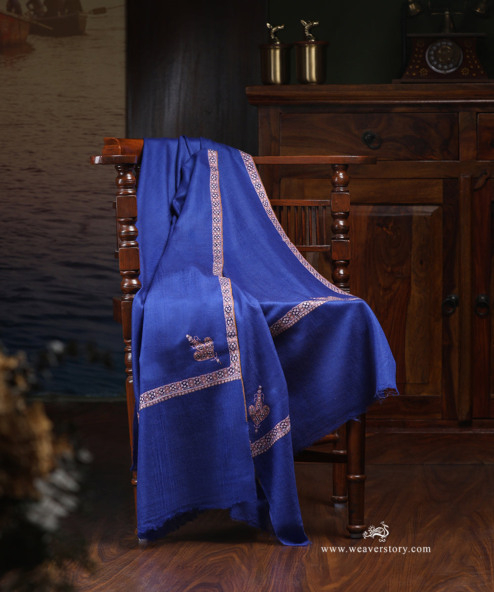 Royal_Blue_Handwoven_Pure_Pashmina_Stole_With_Soznikari_WeaverStory_01