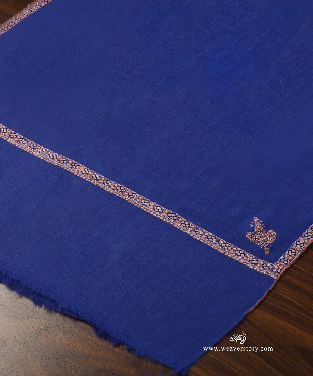 Royal_Blue_Handwoven_Pure_Pashmina_Stole_With_Soznikari_WeaverStory_03