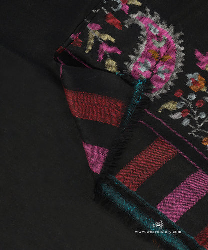 Handwoven_Black_Kani_Palla_Pure_Pashmina_Stole_WeaverStory_04