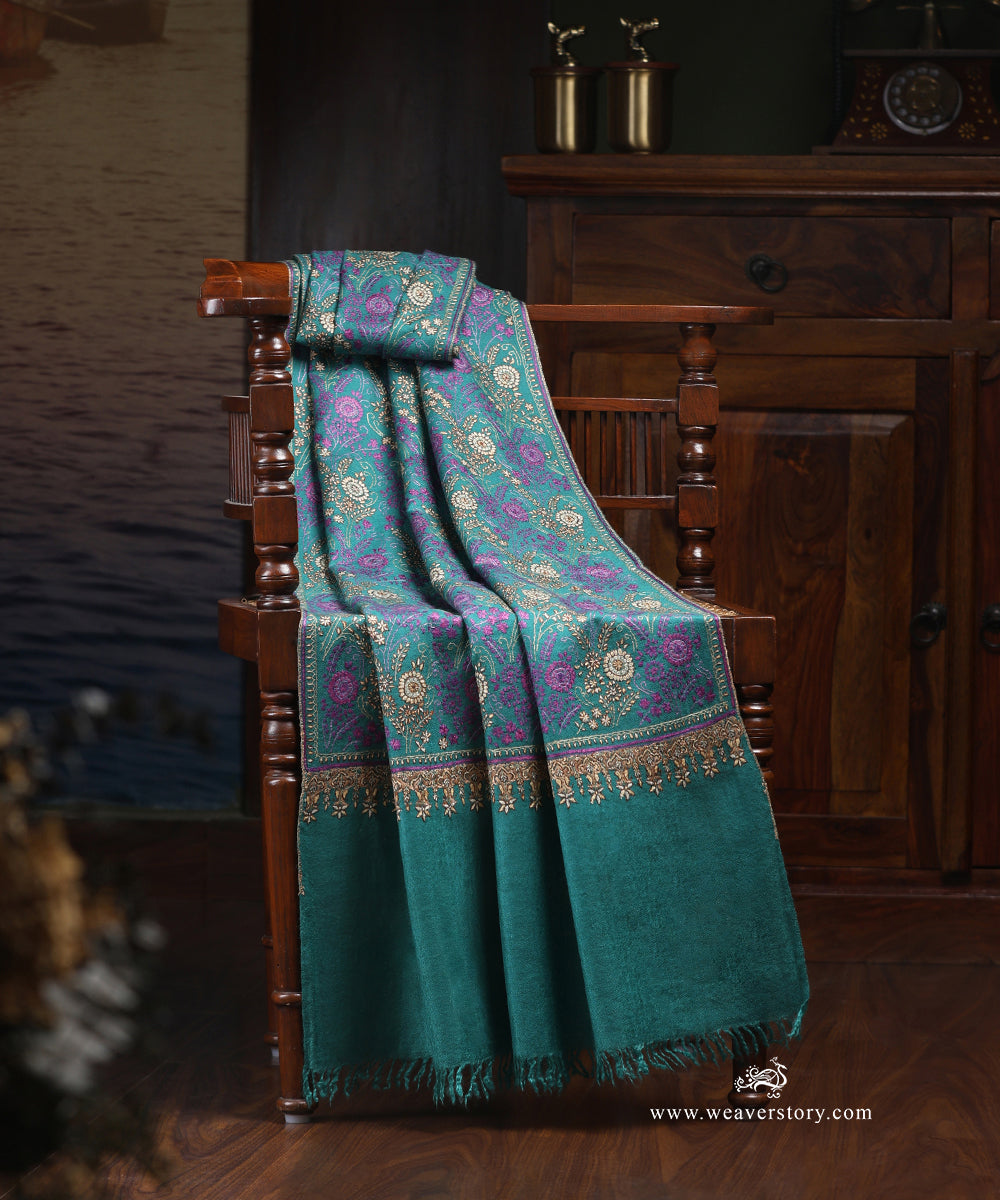 Green_Handwoven_Pure_Pashmina_Shawl_With_All_Over_Soznikari_Jaal_WeaverStory_01