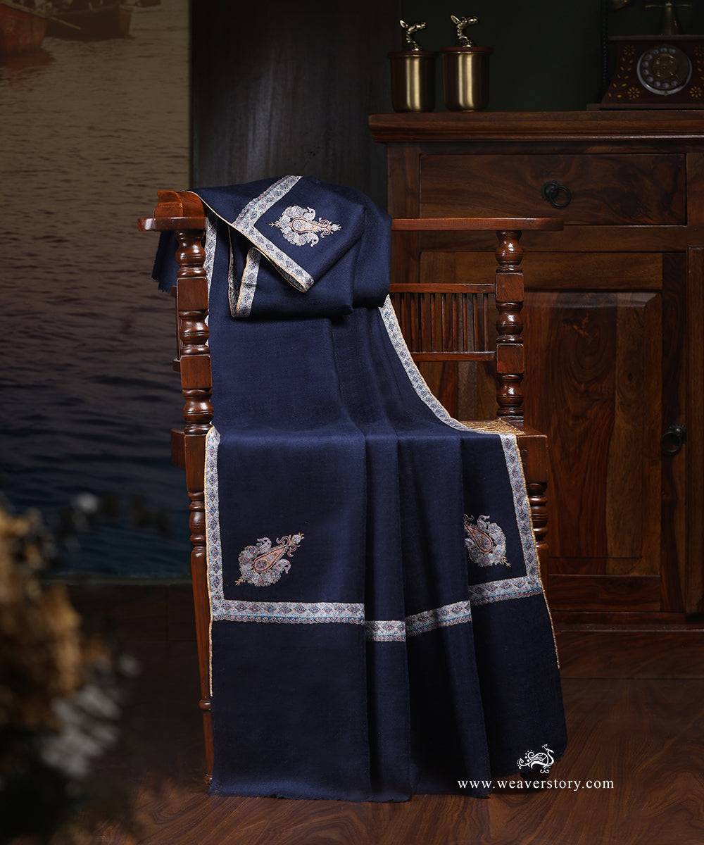 Handwoven_Blue_Pure_Pashmina_Shawl_With_Soznikari_Border_WeaverStory_01