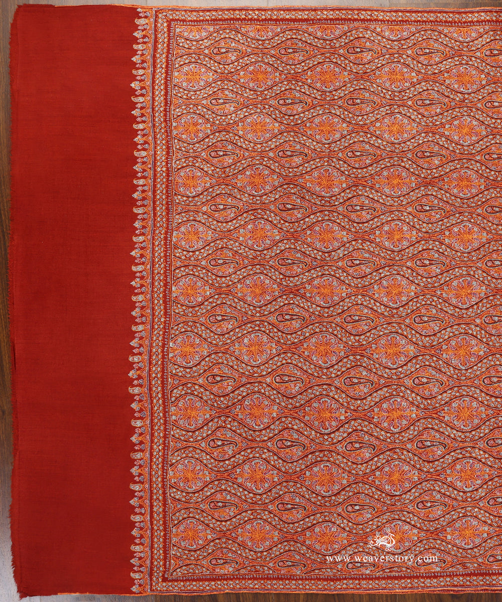 Handwoven_Maroon_Pure_Pashmina_Shawl_With_All_Over_Soznikari_Embroidery_WeaverStory_02