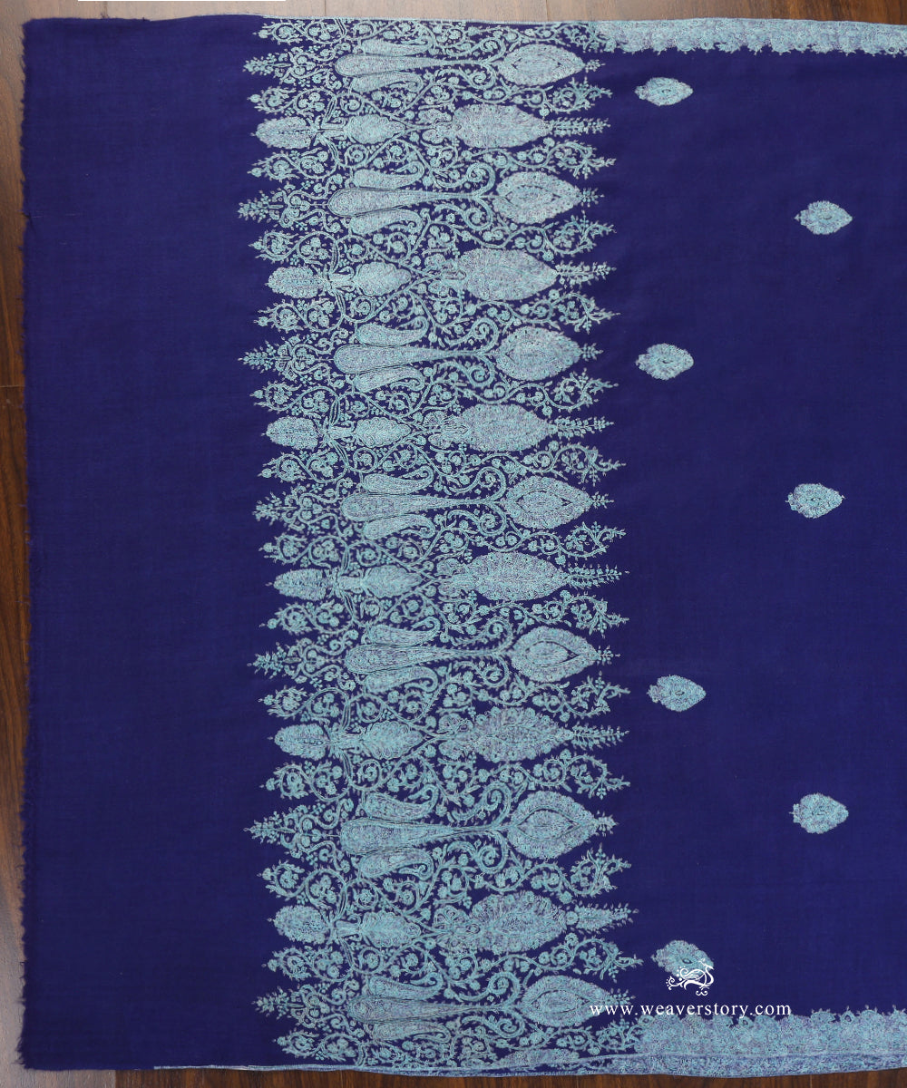 Handwoven_Purple_Pure_Pashmina_Shawl_With_Blue_Soznikari_Palla_WeaverStory_02