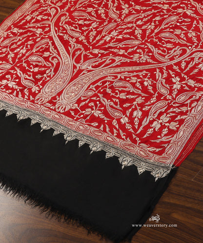 Red_And_Black_Handwoven_Tilla_Jamawar_Pure_Pashmina_Shawl_WeaverStory_03