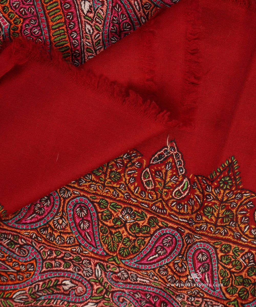 Handwoven_Red_Jamawar_Pure_Pashmina_Shawl_With_Soznikari_WeaverStory_04