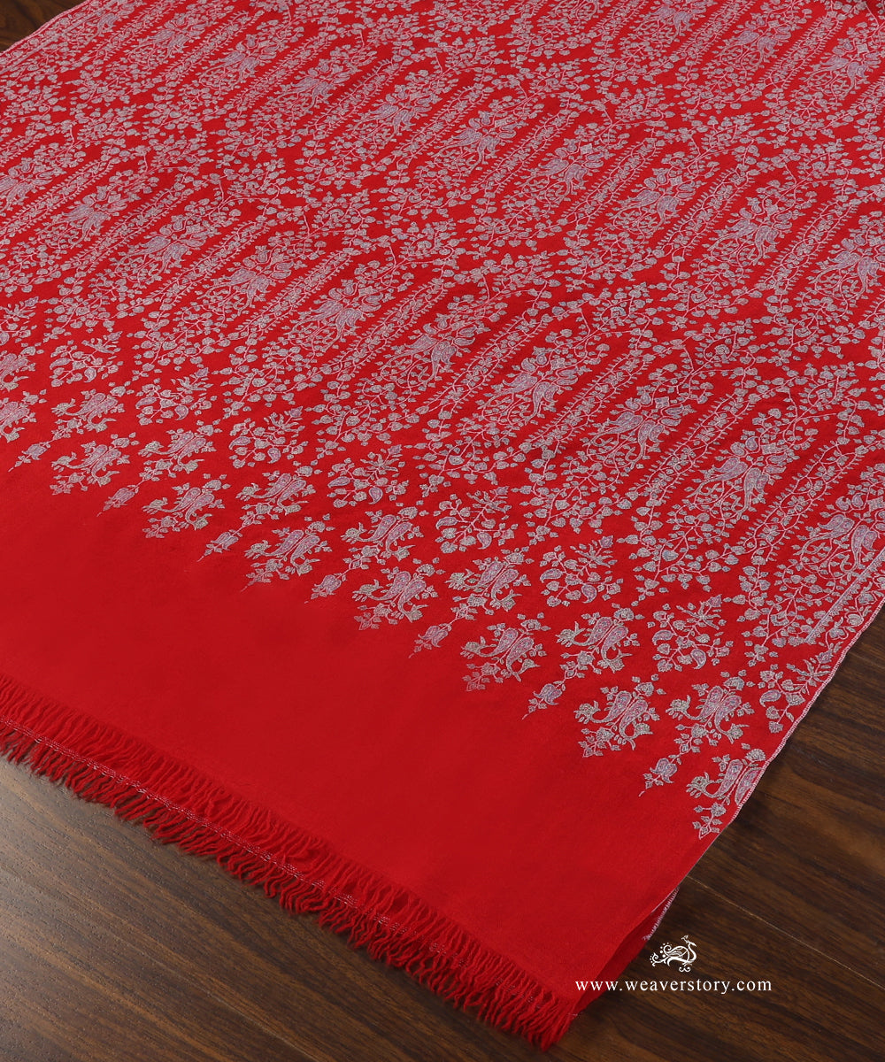 Red_Handwoven_Pure_Pashmina_Shawl_With_Blue_Soznikari_WeaverStory_03