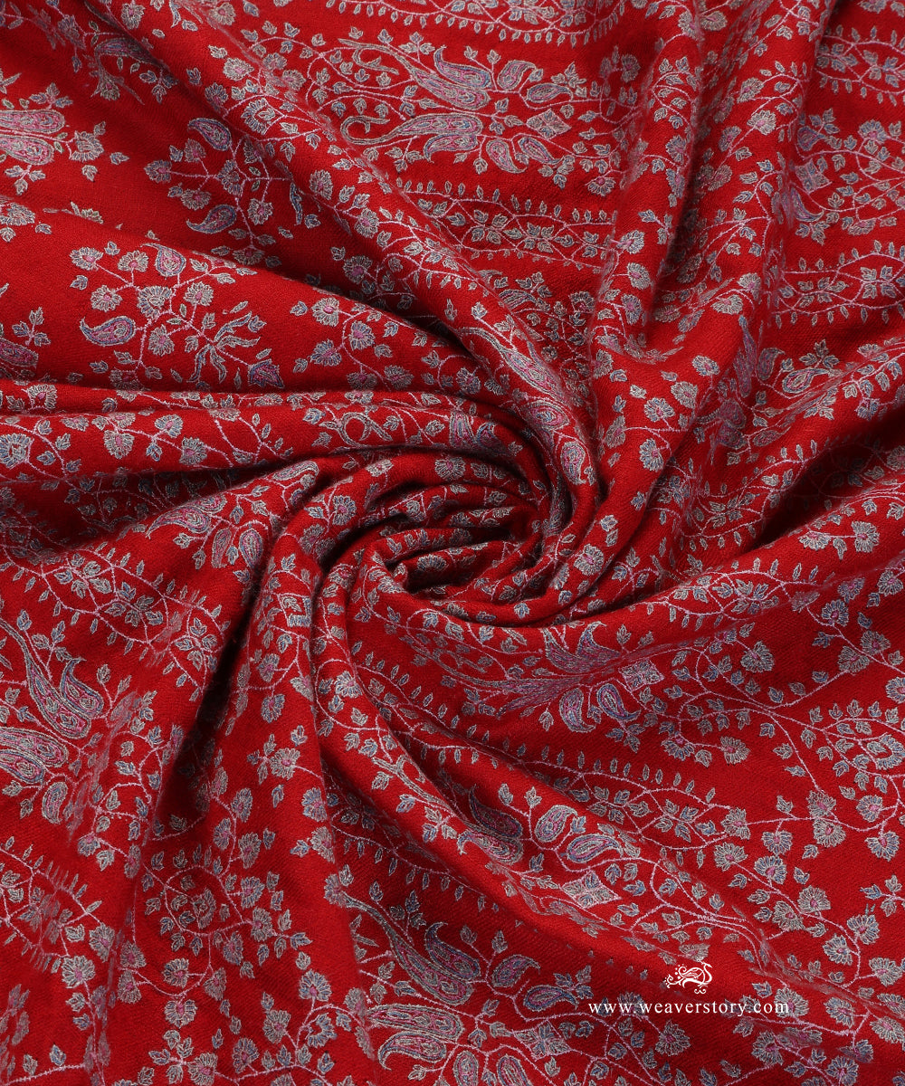 Red_Handwoven_Pure_Pashmina_Shawl_With_Blue_Soznikari_WeaverStory_05