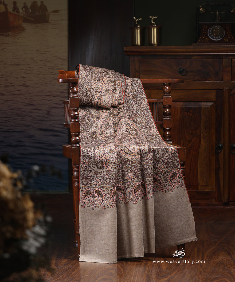 Handwoven_Beige_Pure_Pashmina_Shawl_With_Soznikari_Embroidery_All_Over_WeaverStory_01