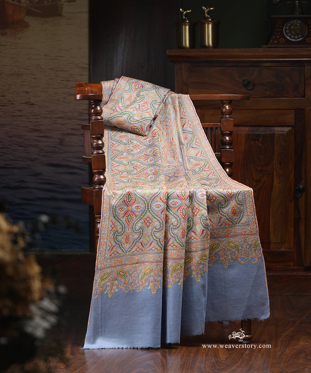 Grey_Handwoven_Pure_Pashmina_Shawl_With_Multicolor_Soznikari_WeaverStory_01