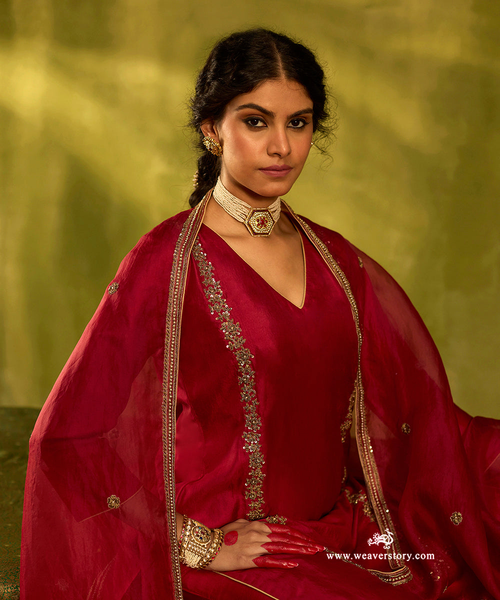 Blush_Red_Hand_Embroidered_Pure_Silk_Kurta_Set_With_Zardozi_Organza_Dupatta_WeaverStory02