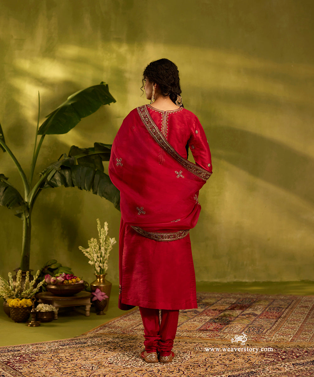 Bright_Red_Raw_Silk_Hand_Embroidered_Kurta_With_Churidaar_And_Organza_Dupatta_WeaverStory04