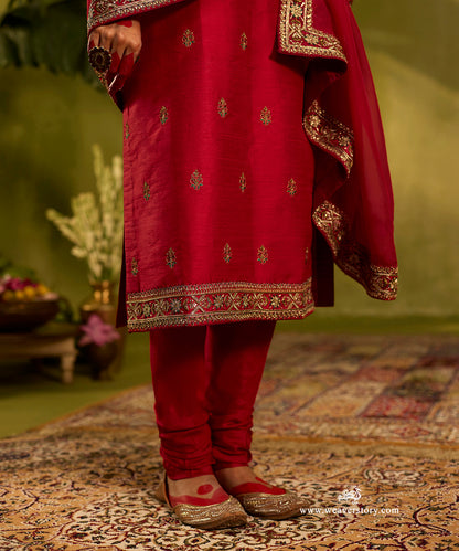 Bright_Red_Raw_Silk_Hand_Embroidered_Kurta_With_Churidaar_And_Organza_Dupatta_WeaverStory05