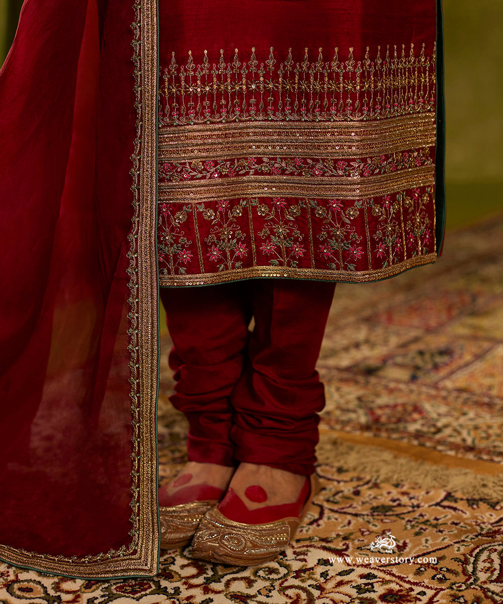 Maroon_Red_Raw_Silk_Hand_Embroidered_Zardozi_Kurta_With_Churidaar_And_Organza_Dupatta_WeaverStory05