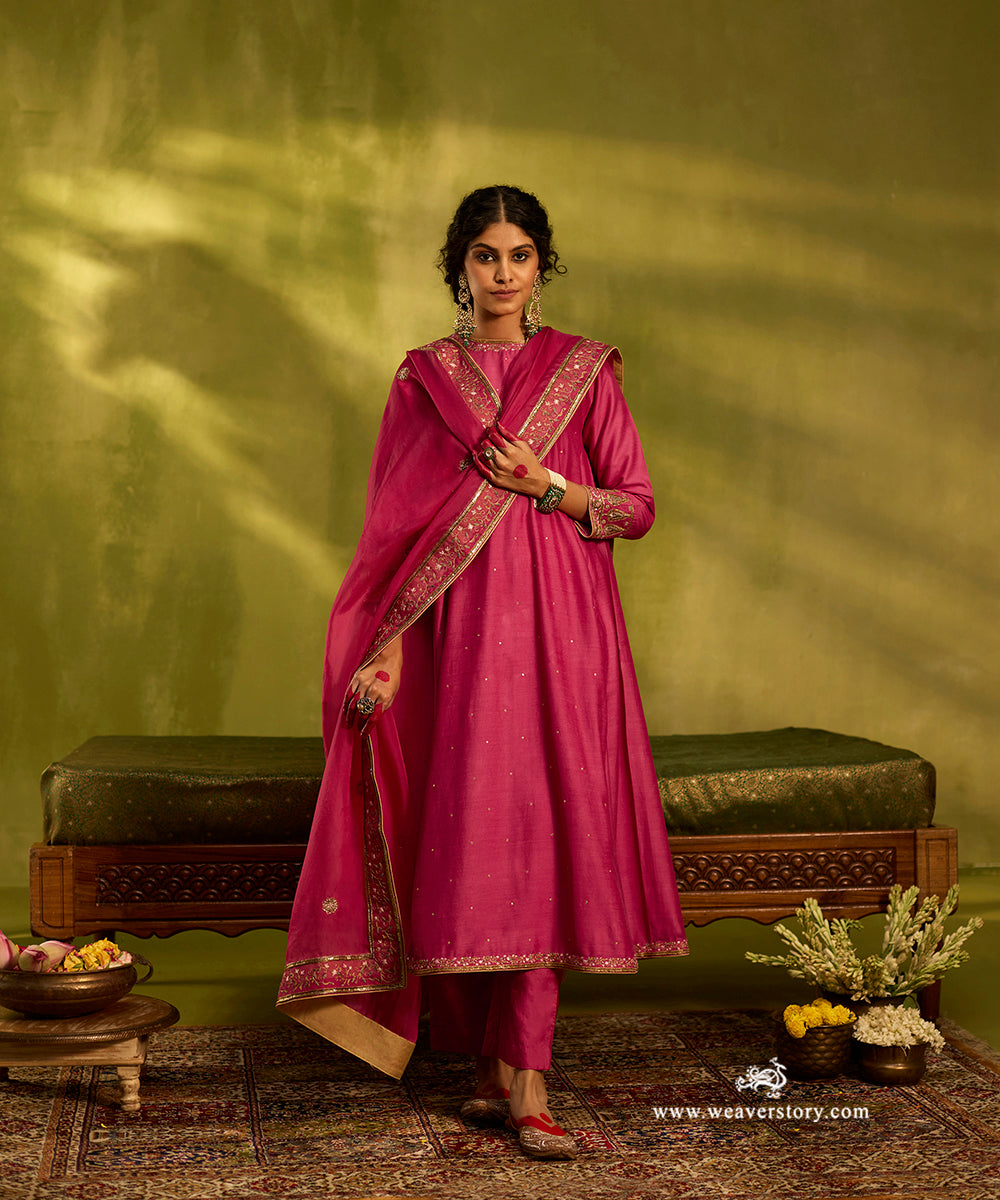 Rose_Pink_Handloom_Moonga_Silk_Kurta_Set_With_Zardozi_Organza_Dupatta_WeaverStory01