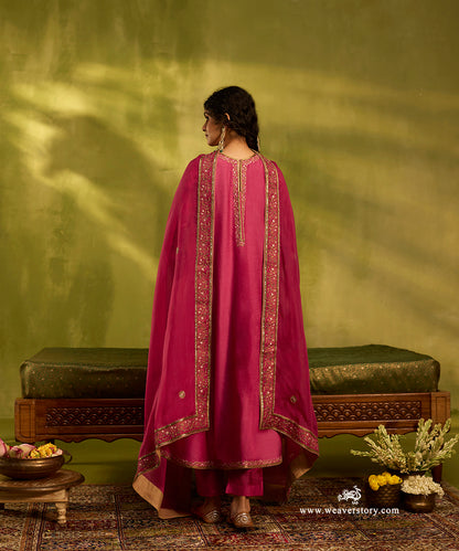 Rose_Pink_Handloom_Moonga_Silk_Kurta_Set_With_Zardozi_Organza_Dupatta_WeaverStory03