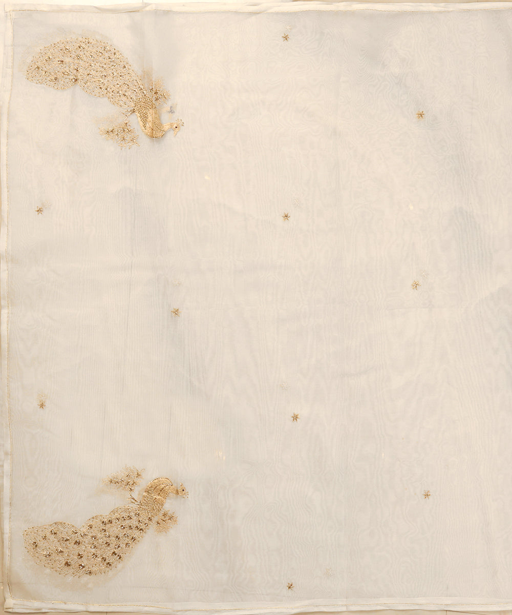 White_Handloom_Organza_Embroided_Dupatta_With_Peacock_Motif_WeaverStory_02