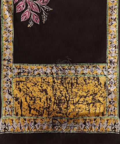 Black_Handloom_Hand_Batik_Mulberry_Silk_Saree_With_Leafs_Motifs_On_Border_WeaverStory_05