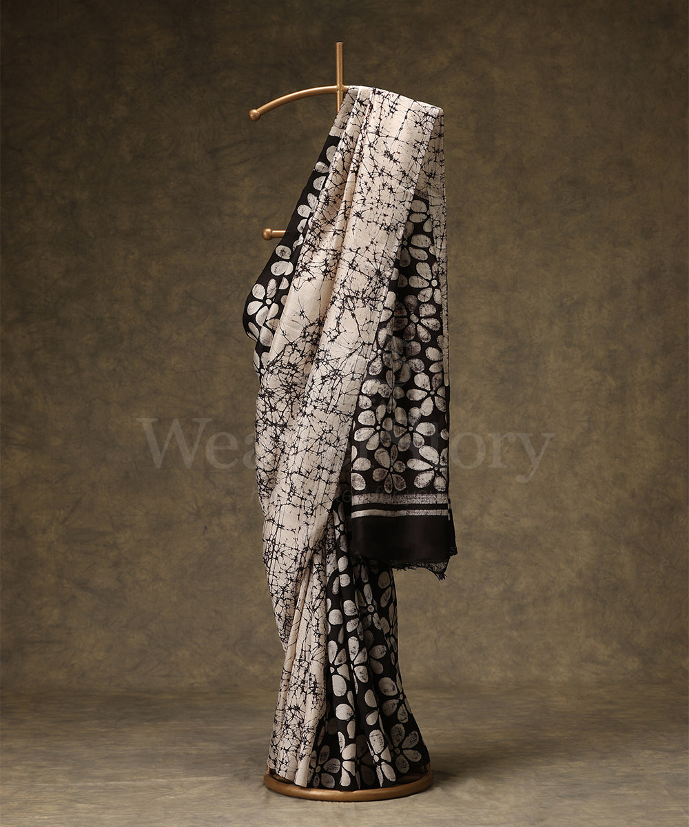 Black And White Handloom Pure Mulberry Silk Hand Batik Saree