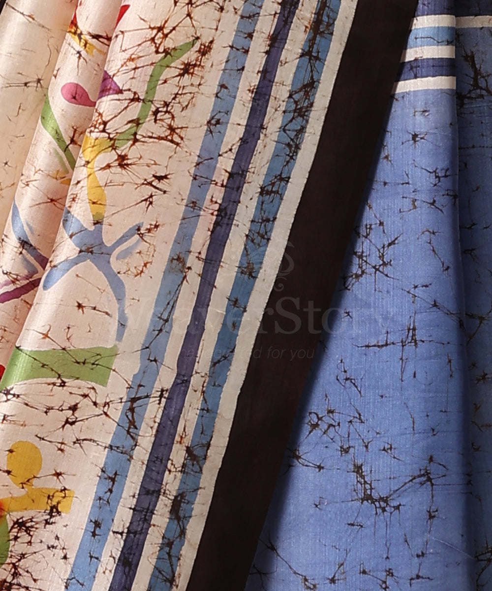 Offwhite_Handloom_Hand_Batik_Mulberry_Silk_Saree_With_Blue_Striped_Border_WeaverStory_04