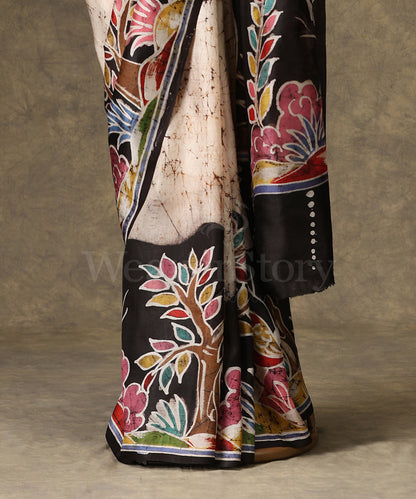 Black_And_Offwhite_Handloom_Hand_Batik_Mulberry_Silk_Saree_With_Tree_Motif_On_Border_And_Pallu_WeaverStory_03