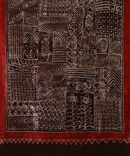 Handloom_Black_And_Red_Hand_Batik_Mulberry_Silk_Saree_With_Fish_Motifs_WeaverStory_05