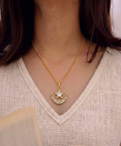 Chandtara Crescent Pendant Necklace